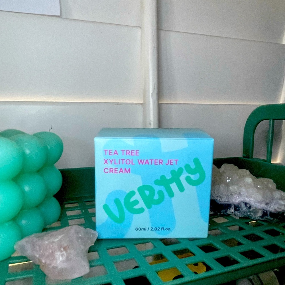 VERTTY Tea Tree Xylitol Water Jet Cream